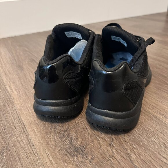 Dr. Scholl's Women's Inhale Slip Resistant Work Shoes - Picture 3 of 7